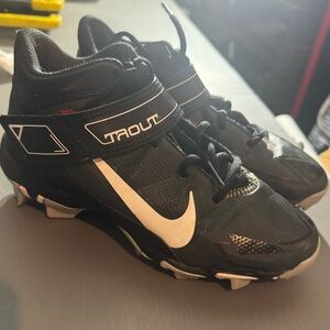 Nike Black and White Athletic Cleats
